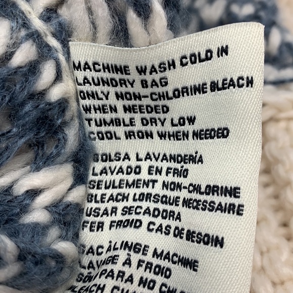 Simply Noelle blue white chunky knit sweater open front - Picture 8 of 8